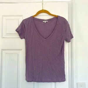 Purple v-neck tshirt by Splendid size XS